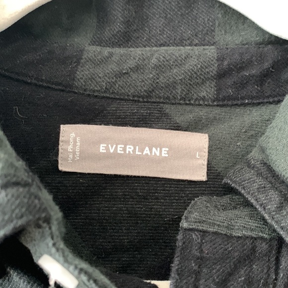 EVERLANE Men’s. Gingham Flannel Button Down - Picture 2 of 8